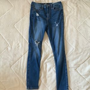 Hollister high-rise super skinny jeans